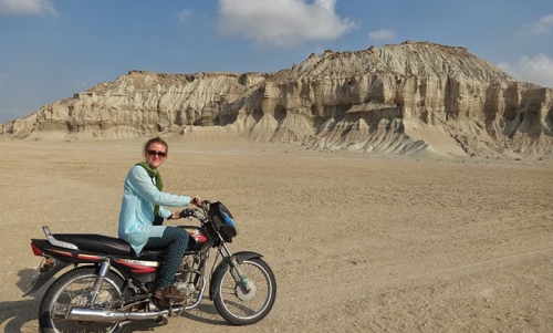 O tym, jak to blondynka z brunetką przemierzały Iran...