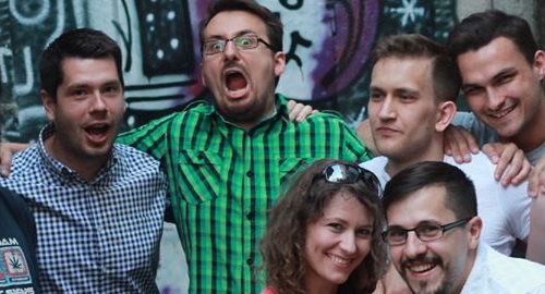 Coś Krótkiego w Krakowie Wieczór Komedii Improwizowanej! After Koncert Alterfolkowy Żmij! i Karaoke!