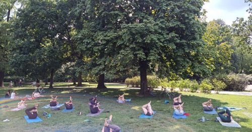 Joga W Parku Fontann - Gentle Flow