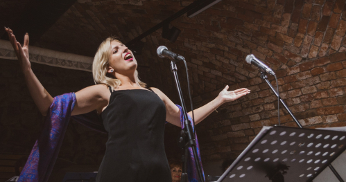 koncert "przy okrągłym stole" | 03.08| 19.00 | najmniejsza scena świata
