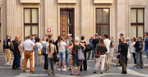 11.10.2025 (sobota) - 14:00 - Dni Pamięci Pawiaka. Aleja Szucha i okolice. [Spacer bezpłatny]
