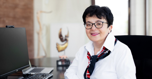 "Twoje CV po 40-tce - jak wyróżnić się na rynku pracy?"