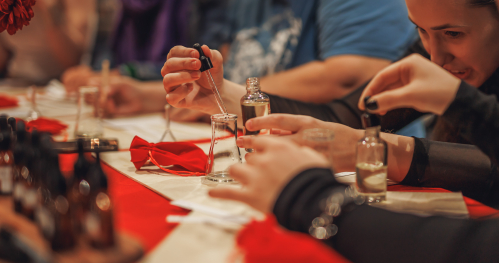 WARSZTATY PERFUMERYJNE SLOU LAB - stwórz własne perfumy!