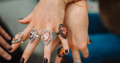 Robimy biżuterię z kaboszonami