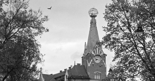 Spacer po Domu Pod Globusem