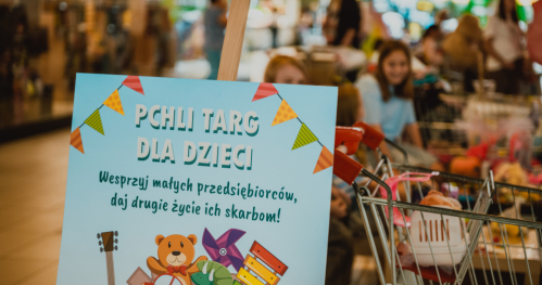 Dzięcięcy Pchli Targ podczas akcji ZIELONE ZAPĘDY w CH AUCHAN Bydgoszszcz