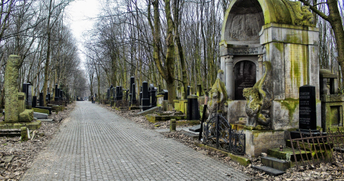 10.05.2026 (niedziela) - 13:00 - "Moje miasto murem podzielone"- wizyta na Cmentarzu Żydowskim. [Spacer]