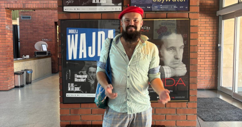 Wajda w Manggha, oprowadzanie z pasją po wystawie