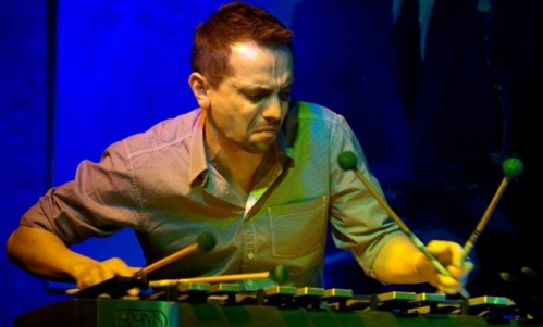 DOMINIK BUKOWSKI: SIMPLE WORDS, feat. SRI HANURAGA (Indonezja), PIOTR LEMAŃCZYK, PRZEMYSŁAW JAROSZ