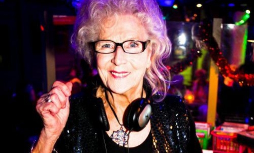 DJ Wika / M[Ł]ODA DUSZA / keep on smiling!