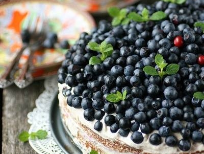 Sezonowe wypieki i desery: jagody